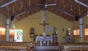 La capilla del santuario de San Expedito, de San Juan, por dentro.