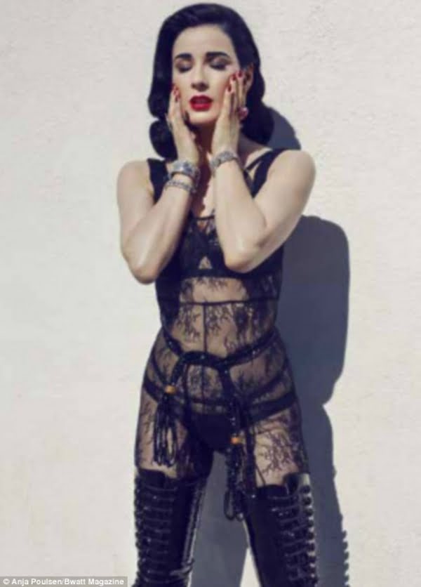 Dita Von Teese1