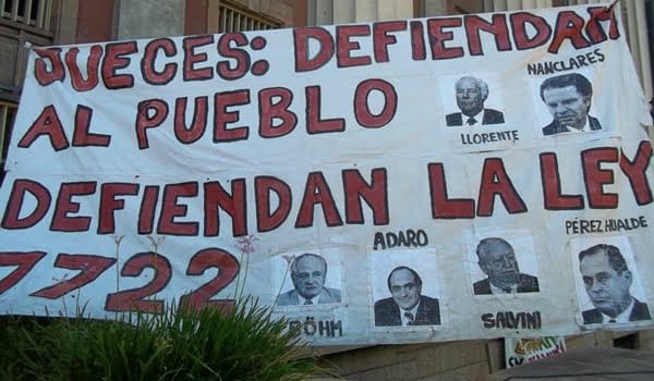 Los jueces Herman Salvini, Carlos Böhm y Mario Adaro convocaron al tribunal en pleno para dictaminar sobre la constitucionalidad de la Ley 7722. Foto: Asamblea Popular por el Agua.