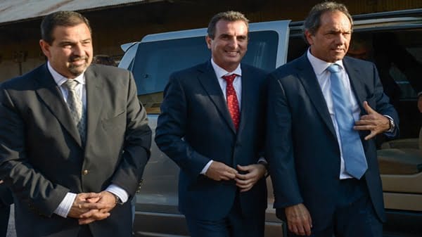 Carlos Ciurca, Francisco Pérez y Daniel Scioli, este miércoles en Mendoza. Foto: Prensa Gobierno de Mendoza