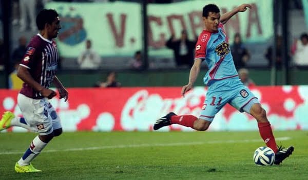 El Tomba se trajo una goleada y mil dudas del Viaducto. 