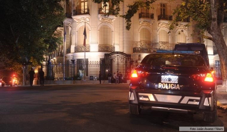 embajada